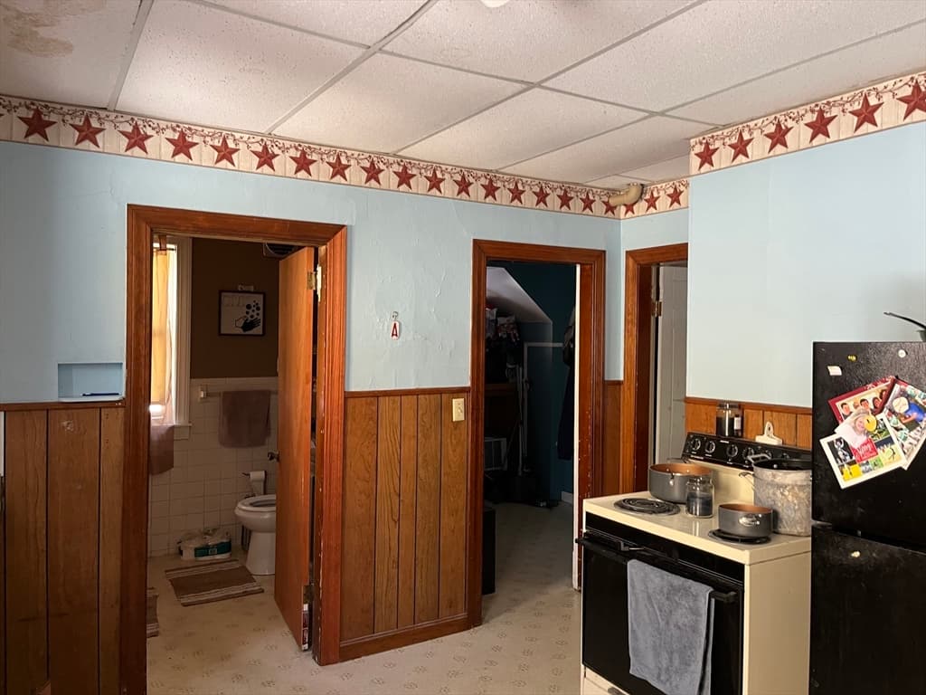 2 Family - 2 Units Up/Down at 37 Cleveland Street, Greenfield MA 01301, Greenfield, photo 6 of 12
