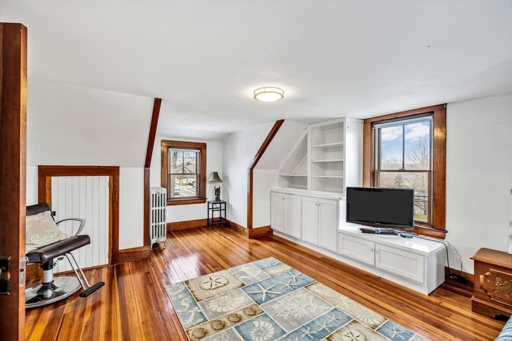 Single Family Residence at 896 Sandwich Rd, Bourne MA 02561, photo 20 of 32