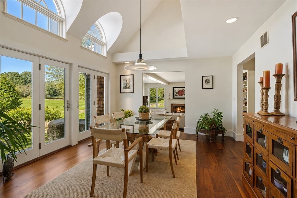 Single Family Residence at 1409 Monument St, Concord MA 01742, Concord, photo 9 of 42