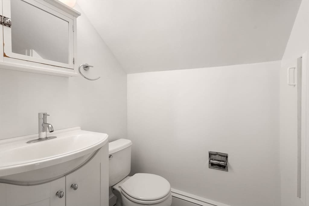 215 Ash St # 3, Waltham MA 02453 photo 9