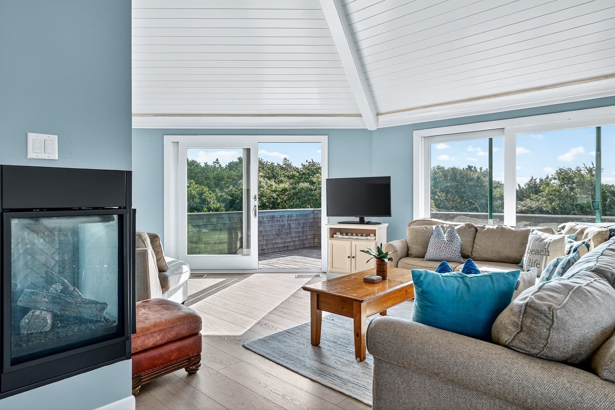 Single Family Residence at 76 Washque Ave, Edgartown MA 02539, Edgartown, photo 27 of 42