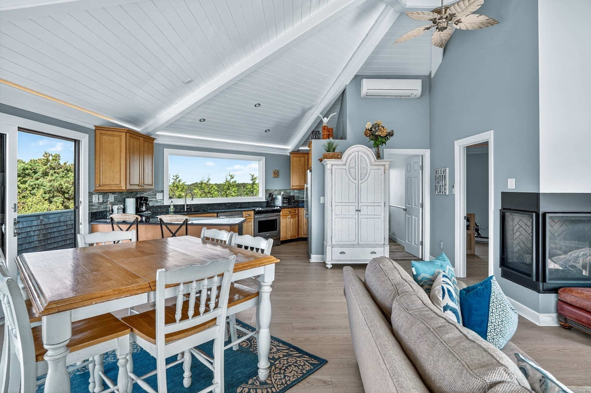Single Family Residence at 76 Washque Ave, Edgartown MA 02539, Edgartown, photo 16 of 42