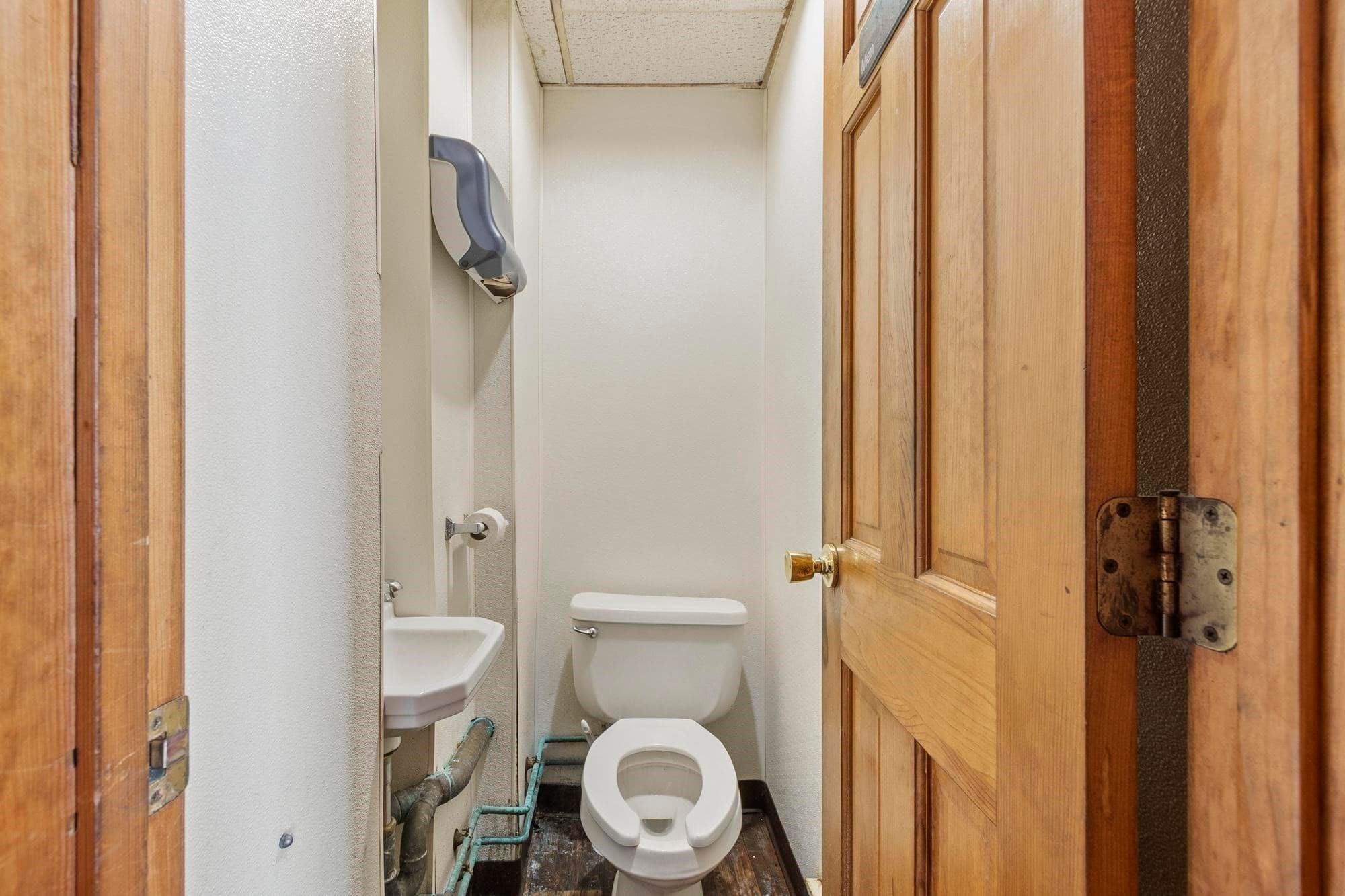 Commercial Sale at 777 Confidential, Methuen MA 01844, Methuen, photo 18 of 28