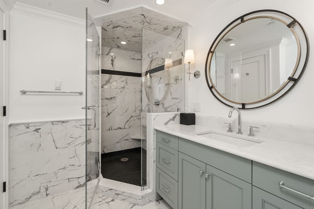 Condominium at 20 Rowes Wharf # 701, Boston MA 02110, photo 23 of 42