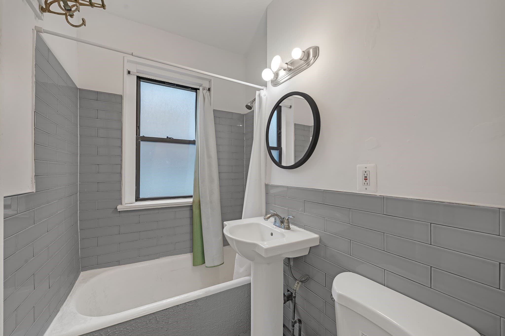 Condominium at 62 Queensberry St # 204, Boston MA 02215, photo 7 of 18