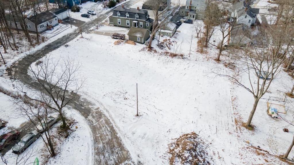 46 Auburn Pl, Athol MA 01364 photo 2