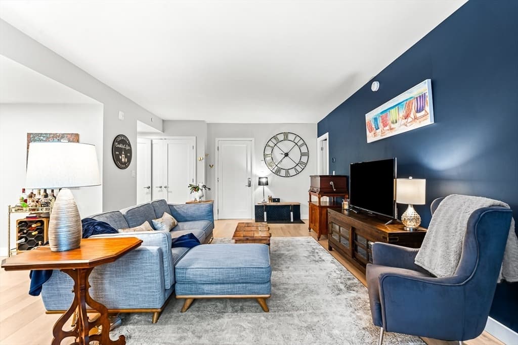 Condominium at 932 Broadway # 208, Chelsea MA 02150, Chelsea, photo 6 of 24