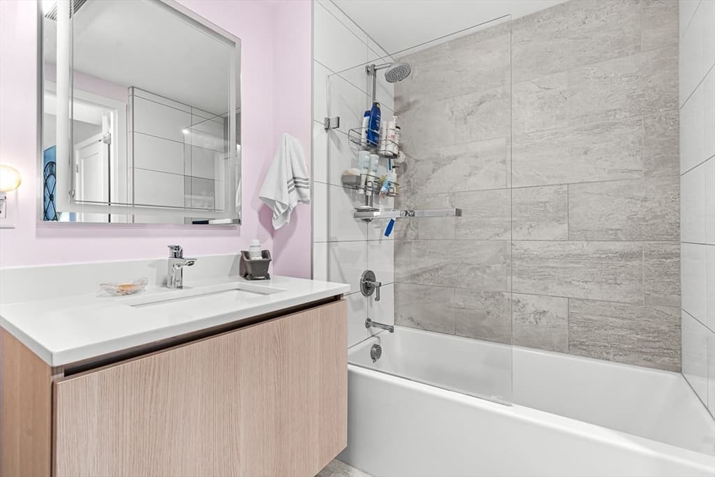 Condominium at 932 Broadway # 208, Chelsea MA 02150, Chelsea, photo 12 of 24