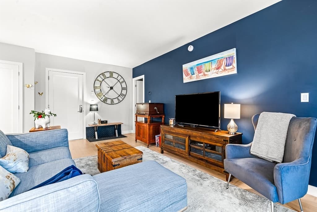 Condominium at 932 Broadway # 208, Chelsea MA 02150, Chelsea, photo 7 of 24