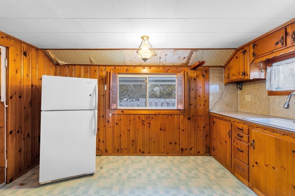 27 Bayview Ave, Fairhaven MA 02719 photo 23