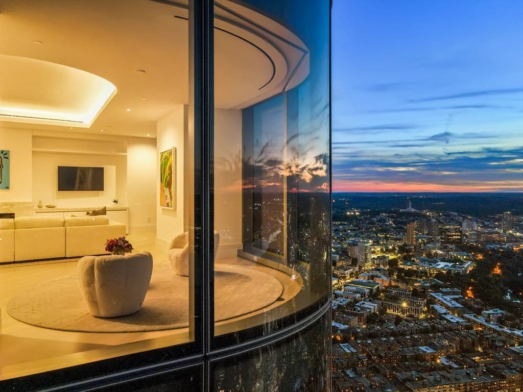 1 Dalton St # 5801, Boston MA 02199