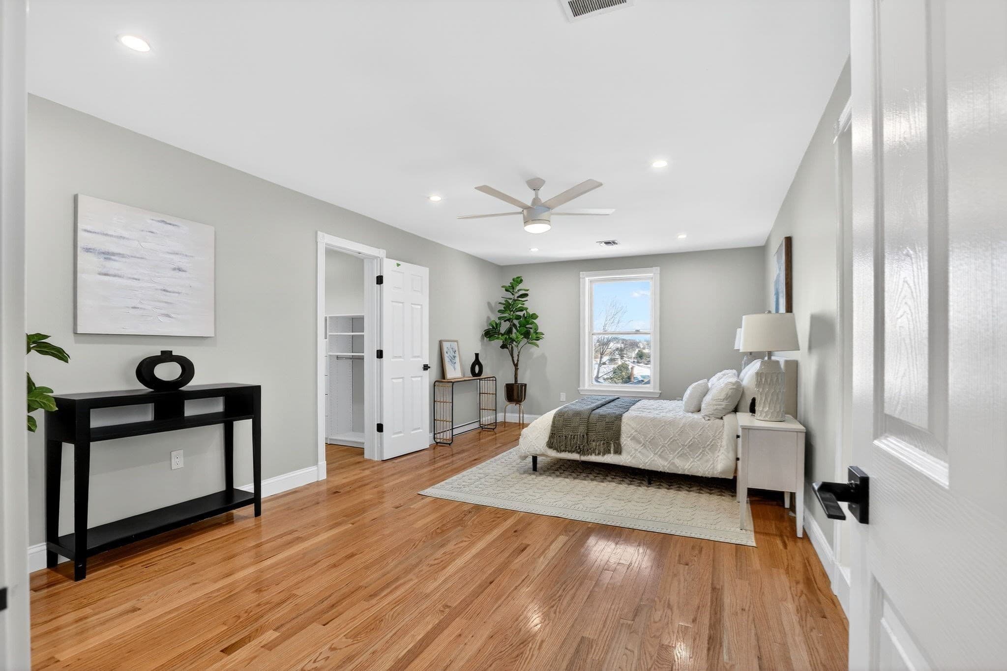 Single Family Residence at 1 Goddard Dr, Nahant MA 01908, Nahant, photo 20 of 33