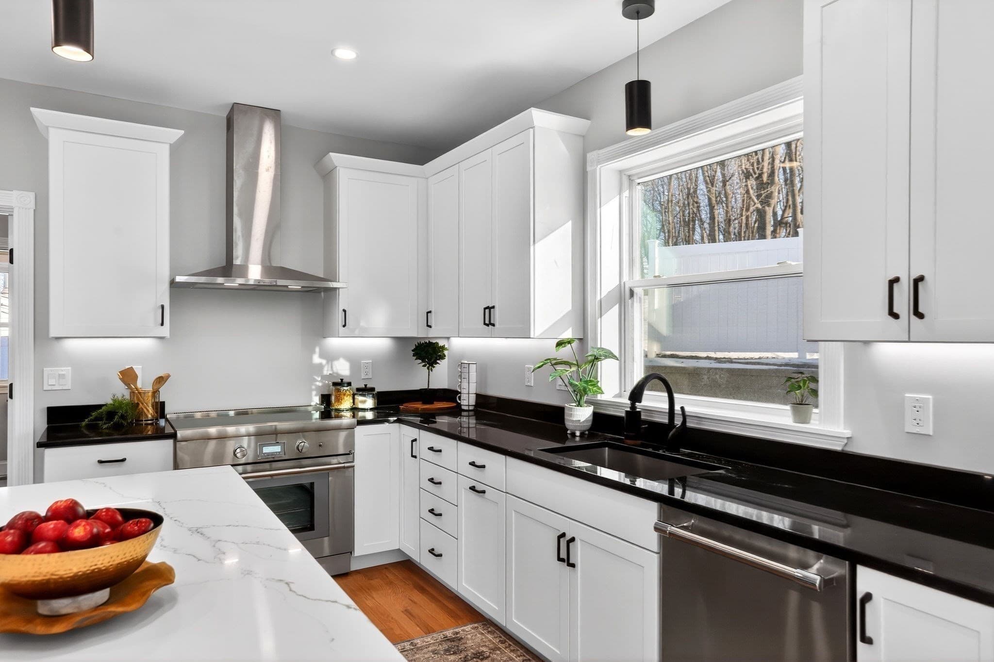 Single Family Residence at 1 Goddard Dr, Nahant MA 01908, Nahant, photo 15 of 33