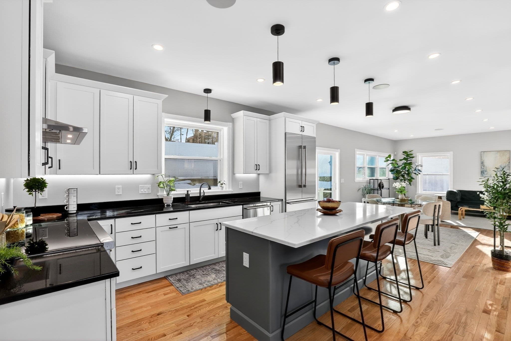 Single Family Residence at 1 Goddard Dr, Nahant MA 01908, Nahant, photo 4 of 33