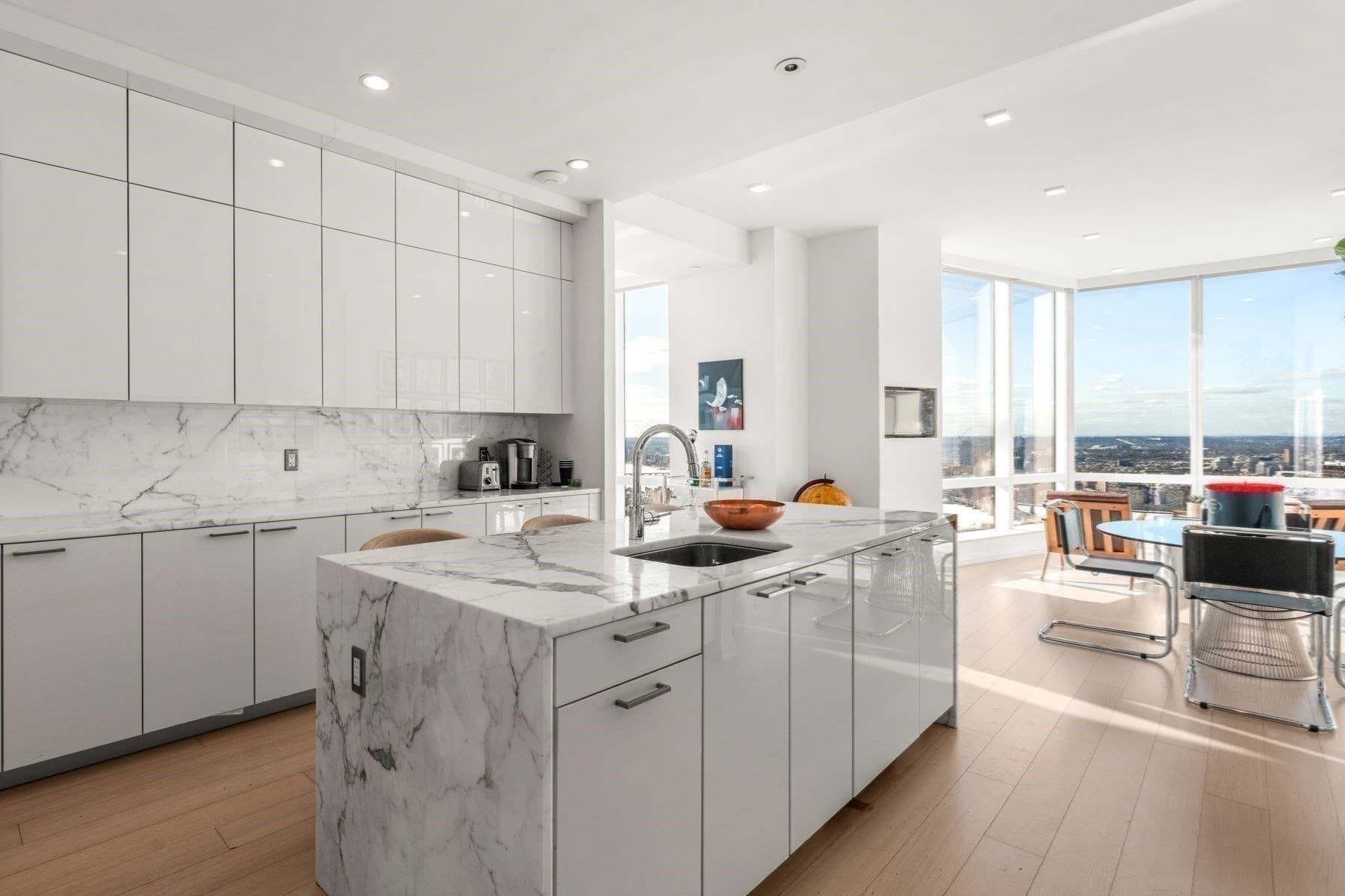 Condominium at 1 Franklin # 5002, Boston MA 02110, photo 12 of 40
