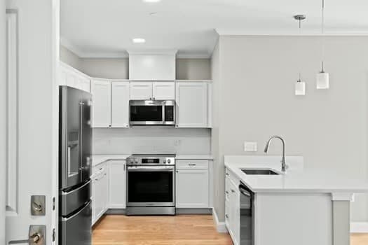 Condominium at 485 Blue Hills Parkway # 2, Milton MA 02186, Milton, photo 8 of 16