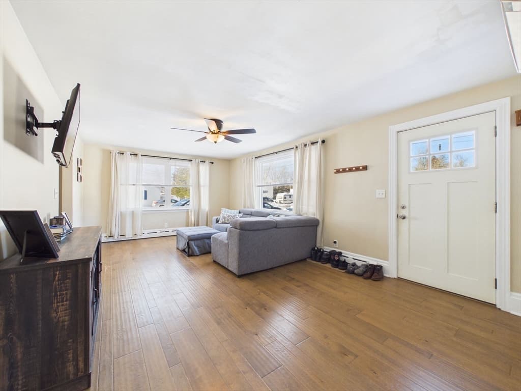 112 Lawson Ave, Acushnet MA 02743 photo 4