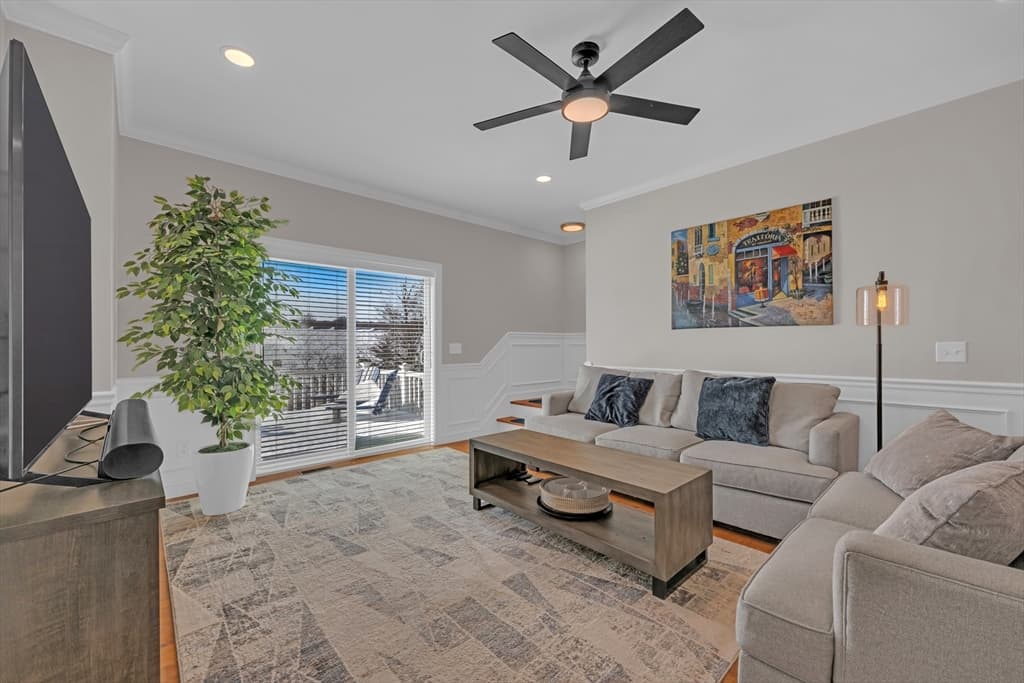 Condominium at 7 Sydney Rose Ct # 7, Johnston RI 02919, Johnston, photo 6 of 32