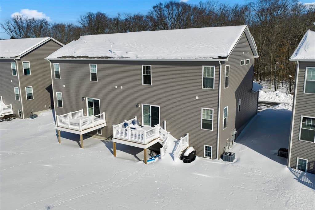 Condominium at 7 Sydney Rose Ct # 7, Johnston RI 02919, Johnston, photo 10 of 32
