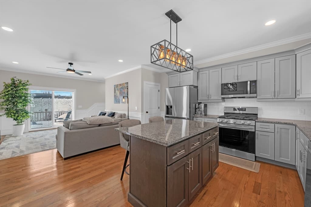 Condominium at 7 Sydney Rose Ct # 7, Johnston RI 02919, Johnston, photo 4 of 32