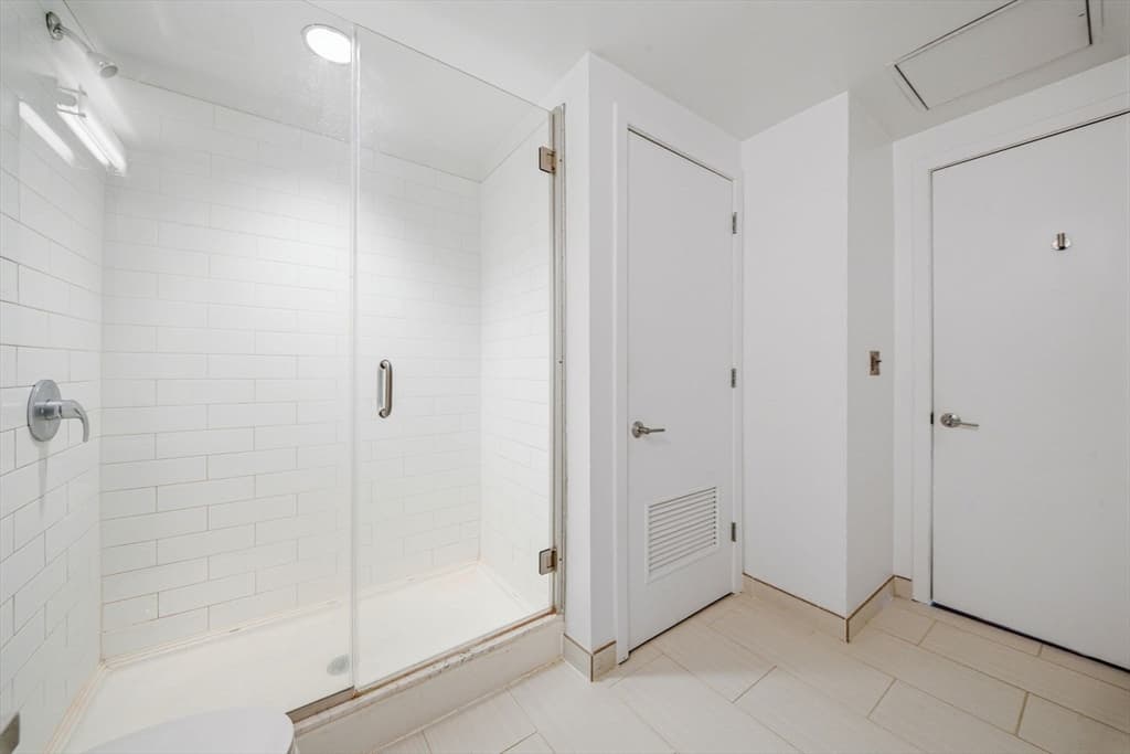 Condominium at 9 Medford # 410, Somerville MA 02143, photo 15 of 28