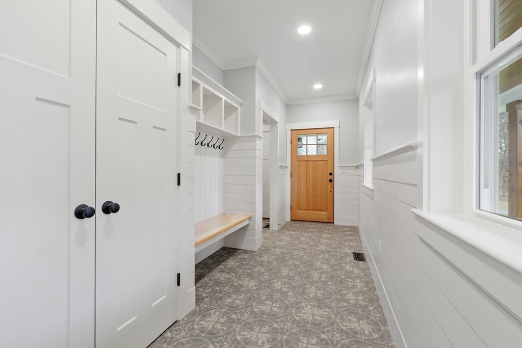 Single Family Residence at 385 Green Road, Bolton MA 01740, Bolton, photo 3 of 28