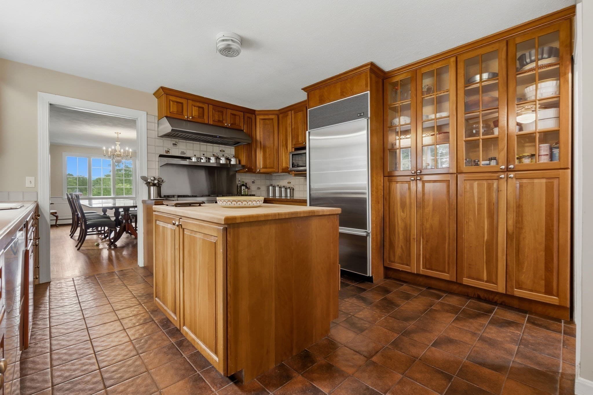 Single Family Residence at 11 Pickman Rd, Beverly MA 01915, Beverly, photo 12 of 40