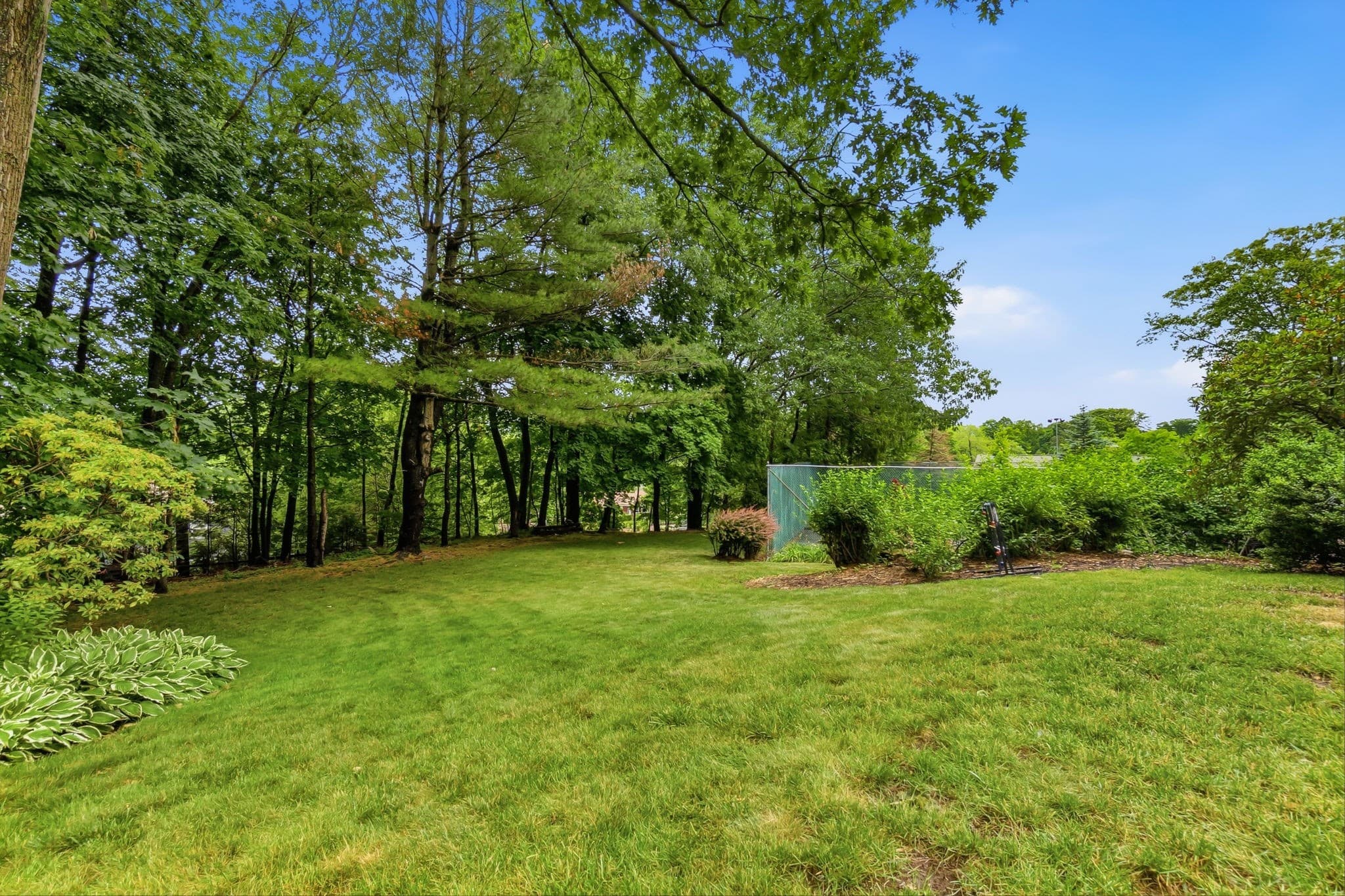 Single Family Residence at 11 Pickman Rd, Beverly MA 01915, Beverly, photo 39 of 40