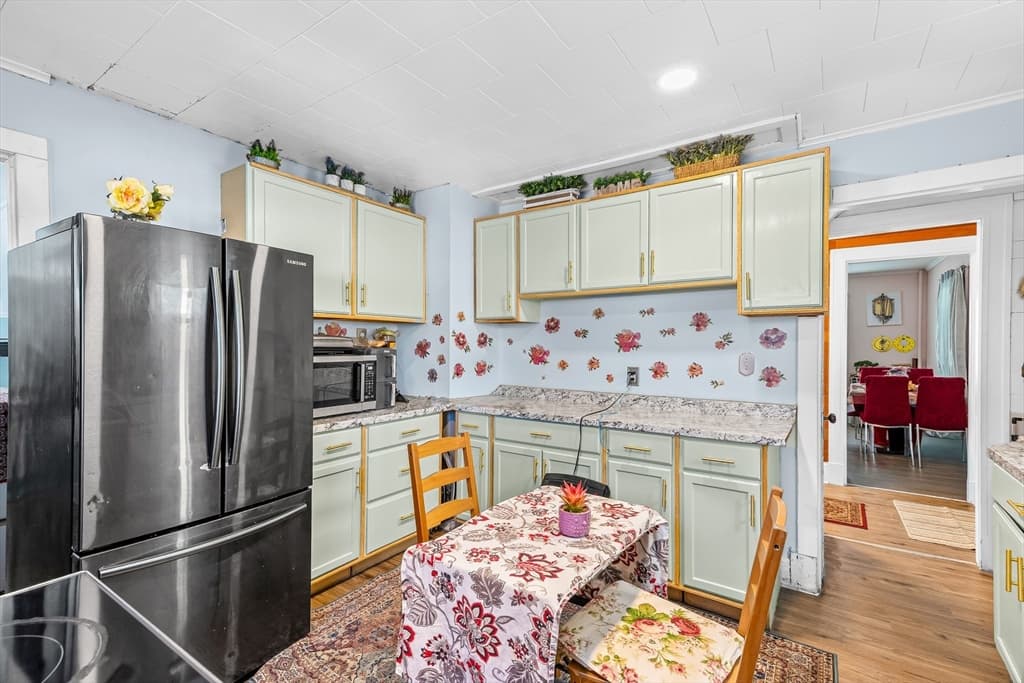 28 Maple Street, Southbridge MA 01550 photo 20