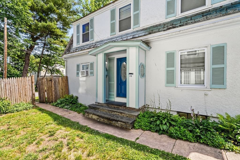 28 Maple Street, Southbridge MA 01550 photo 24