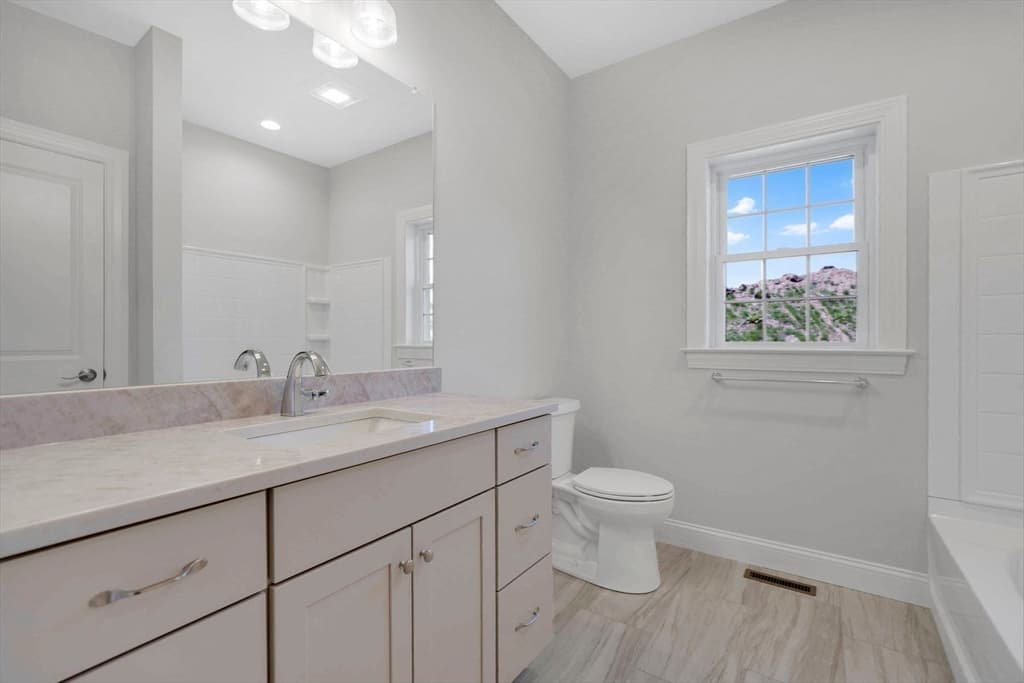 56 Liberty Lane, Enfield CT 06082 photo 31
