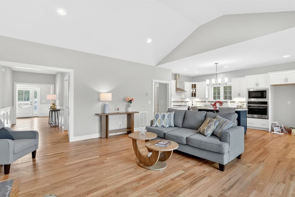 60 Liberty Lane, Enfield CT 06082 photo 11