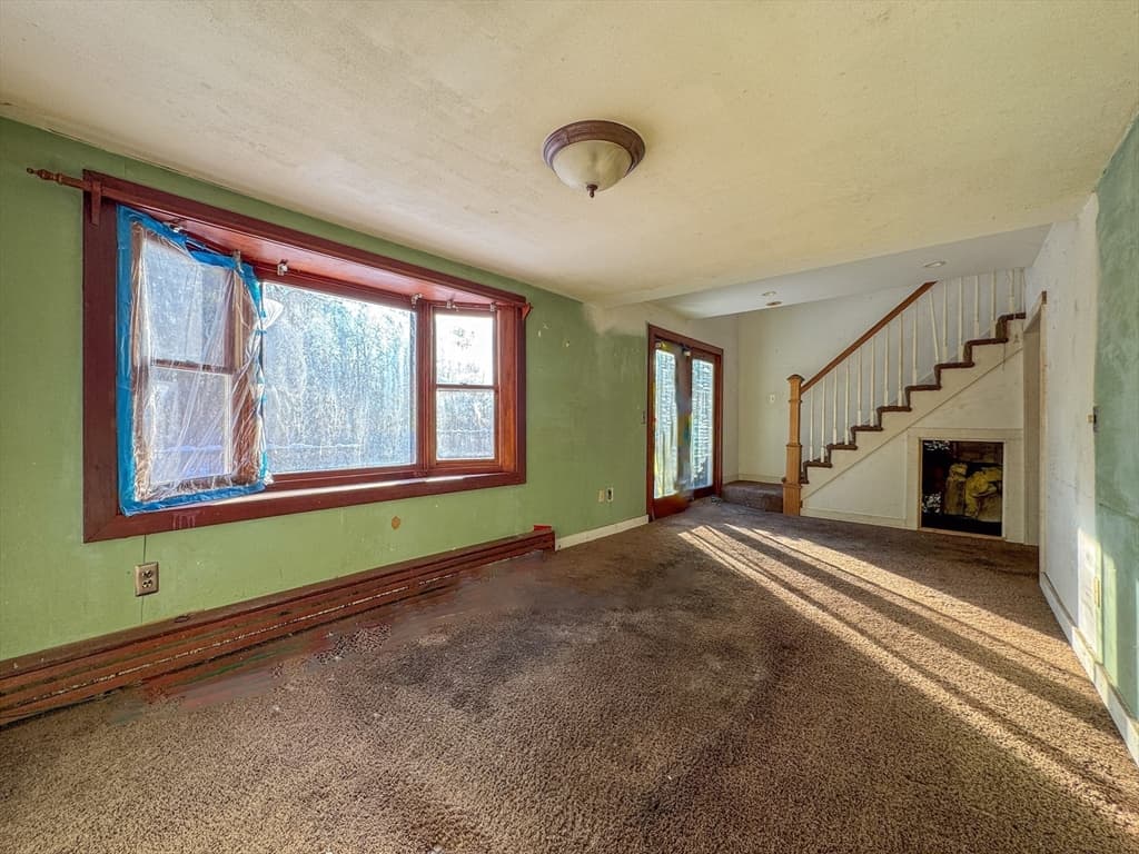 23 Fifth Ave, Lakeville MA 02347 photo 5