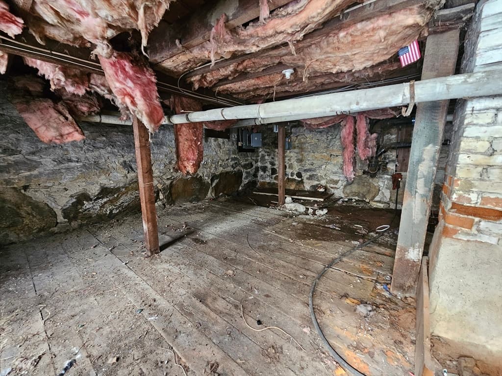 Single Family Residence at 24 Spring St, North Adams MA 01247, photo 24 of 27