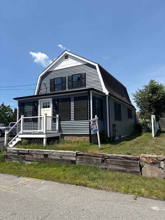 11 Boylston St, Acushnet MA 02743 photo 2