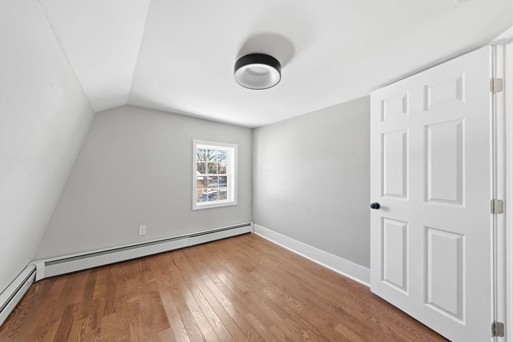 11 Boylston St, Acushnet MA 02743 photo 17