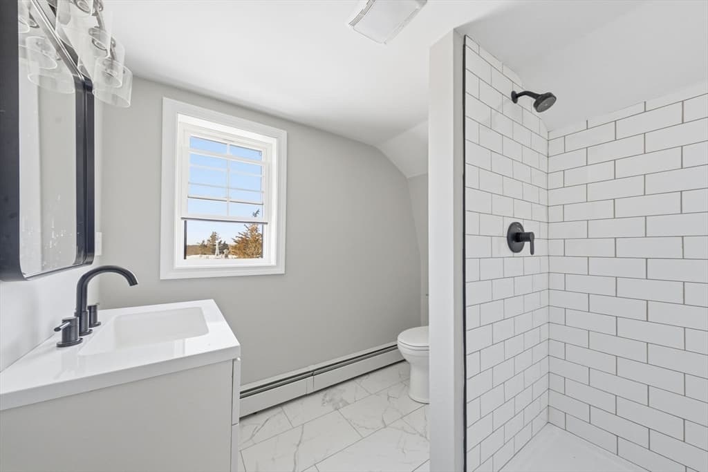 11 Boylston St, Acushnet MA 02743 photo 22