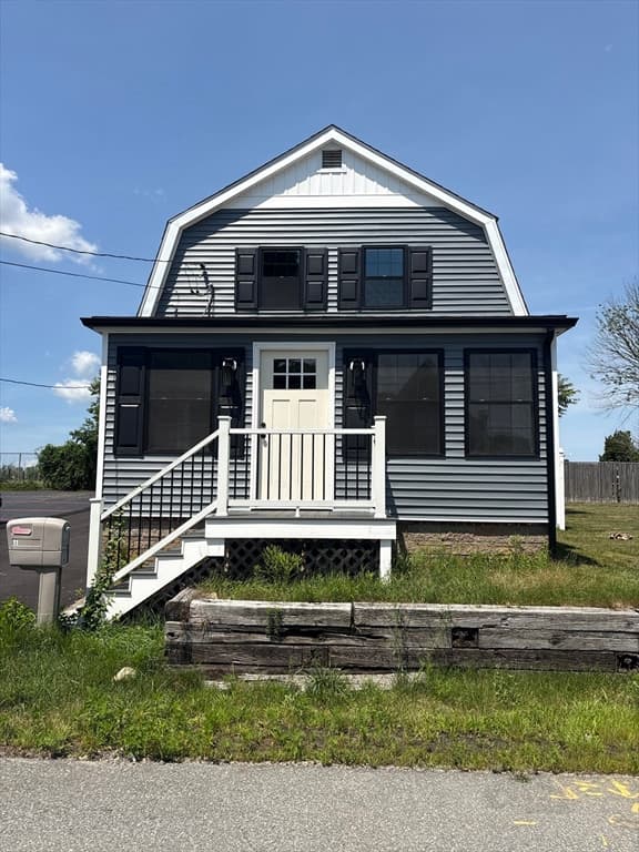 11 Boylston St, Acushnet MA 02743 photo 3