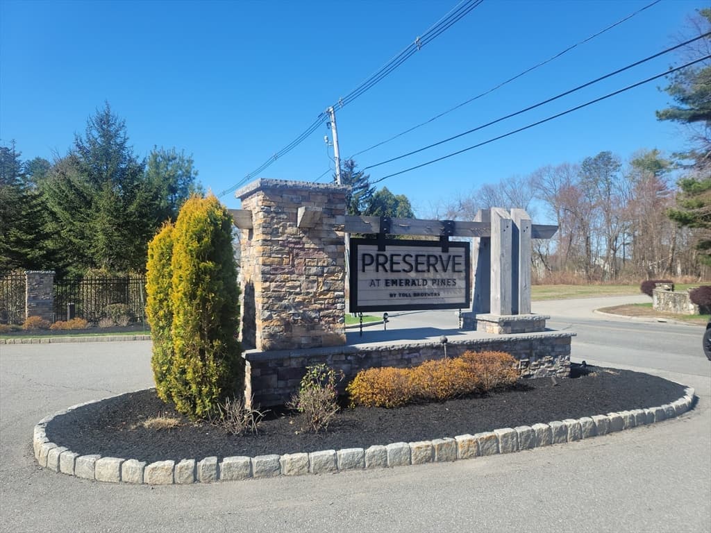 Condominium at 40 Phoebe St # 101, Methuen MA 01844, Methuen, photo 2 of 32