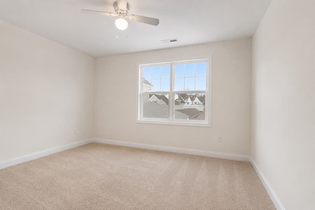Condominium at 40 Phoebe St # 101, Methuen MA 01844, Methuen, photo 17 of 32