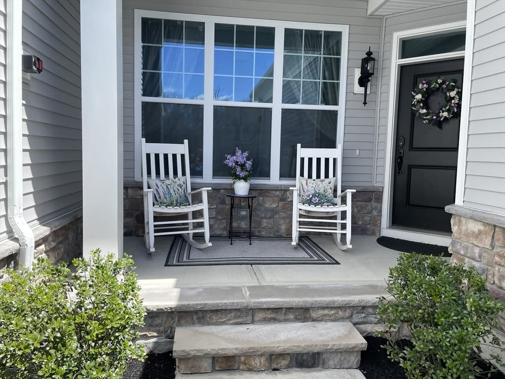 40 Phoebe St # 101, Methuen MA 01844