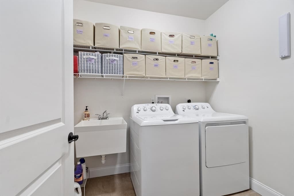 Condominium at 40 Phoebe St # 101, Methuen MA 01844, Methuen, photo 15 of 32