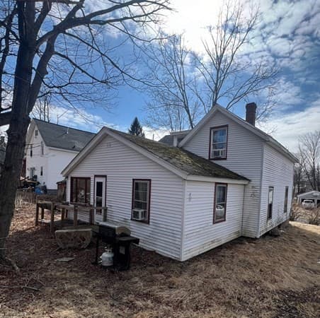 Single Family Residence at 10 Green St, Brookfield MA 01506, Brookfield, photo 3 of 4
