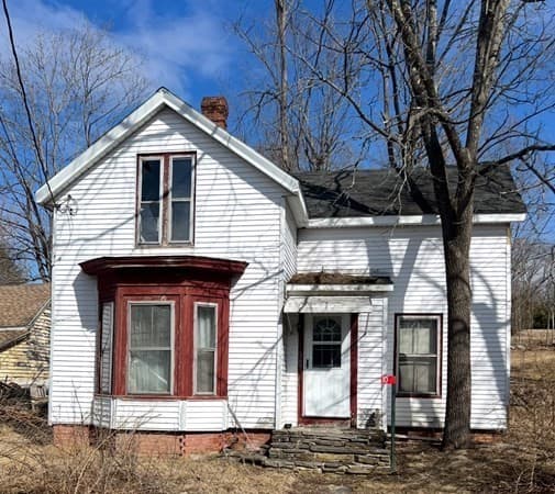10 Green St, Brookfield MA 01506
