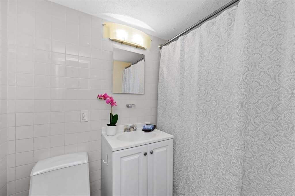 Condominium at 6 Whittier Place # 6H, Boston MA 02114, photo 8 of 14