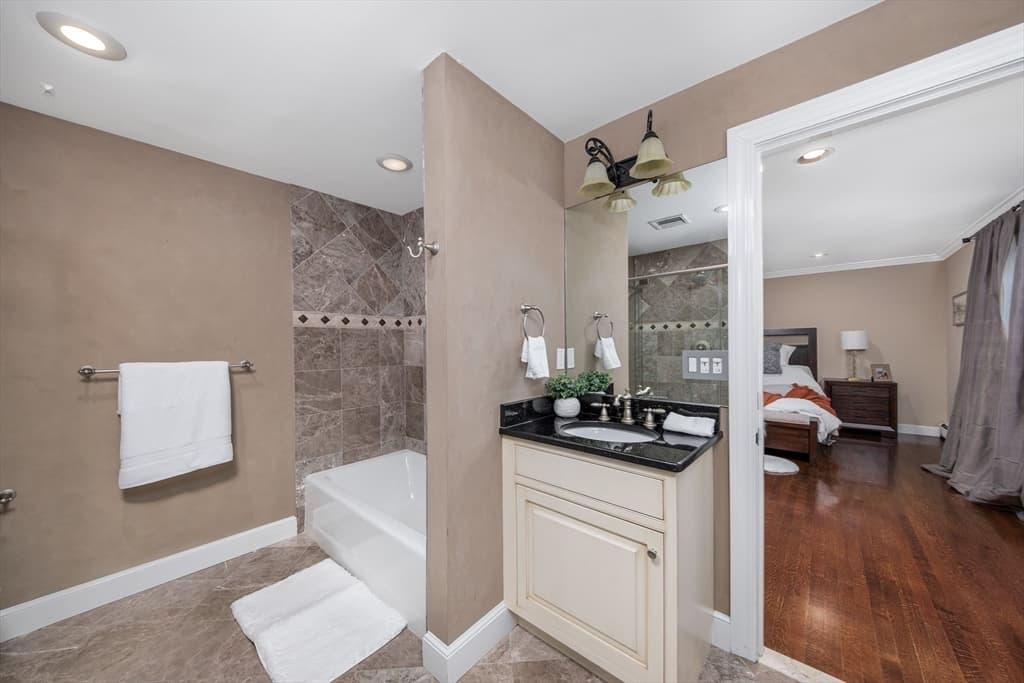568 Wellesley St, Weston MA 02493 photo 36