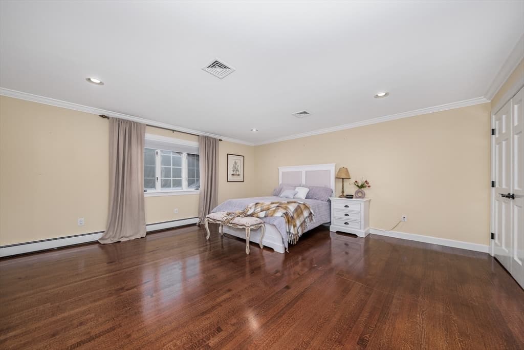 568 Wellesley St, Weston MA 02493 photo 37
