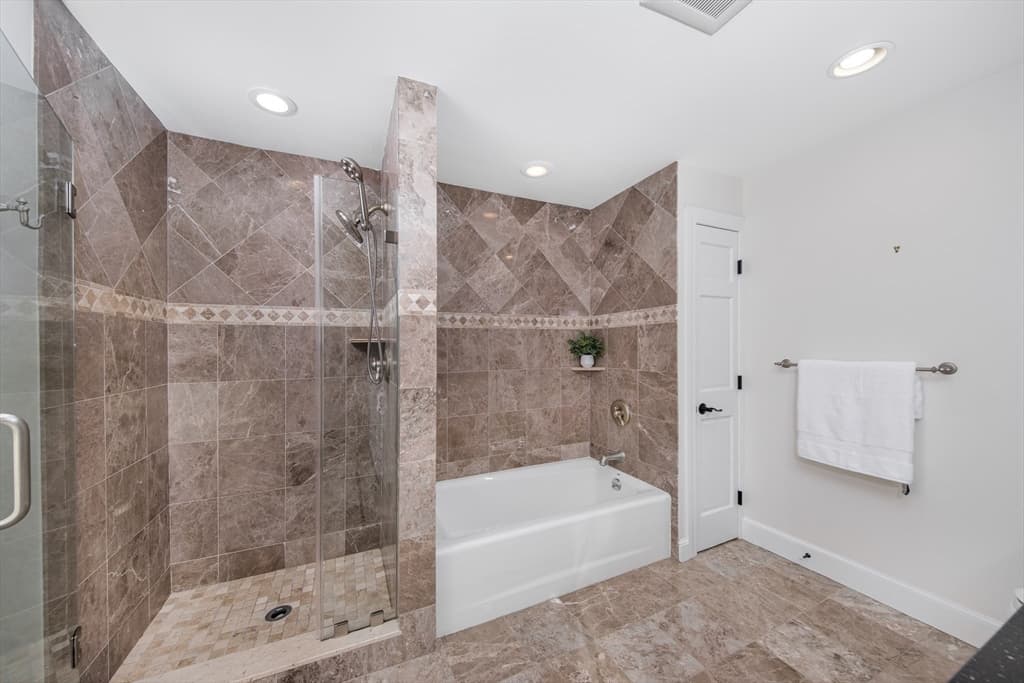 568 Wellesley St, Weston MA 02493 photo 35