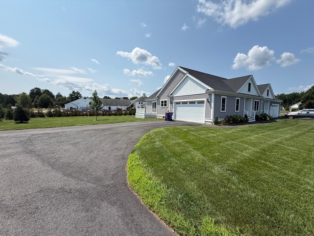 4 Hayley Cir # 0, Rochester MA 02770 photo 2