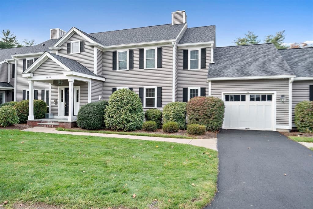 58 Bay Farm Rd # 58, Duxbury MA 02332